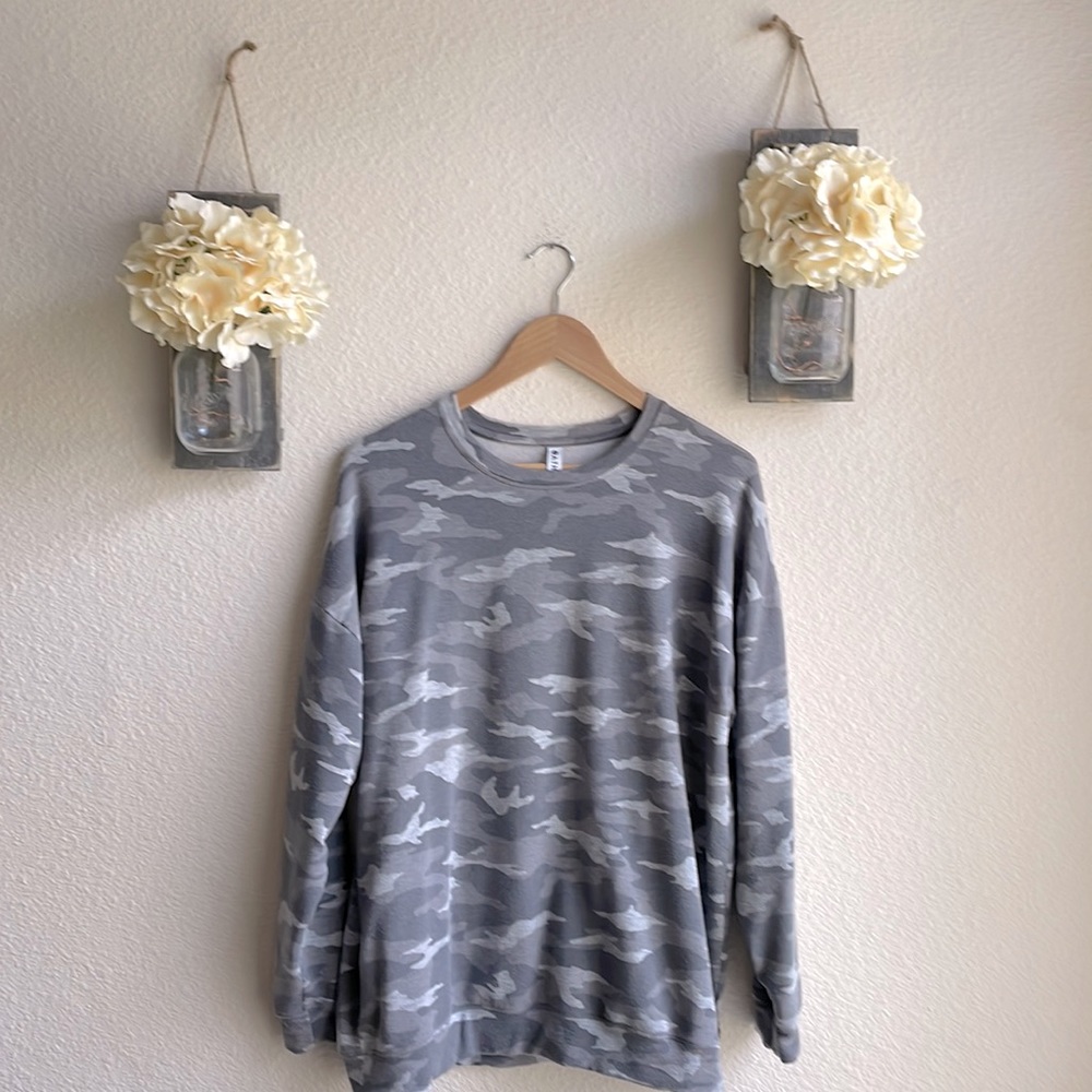 Athleta balance pullover sweatshirt - Picture 2 of 6